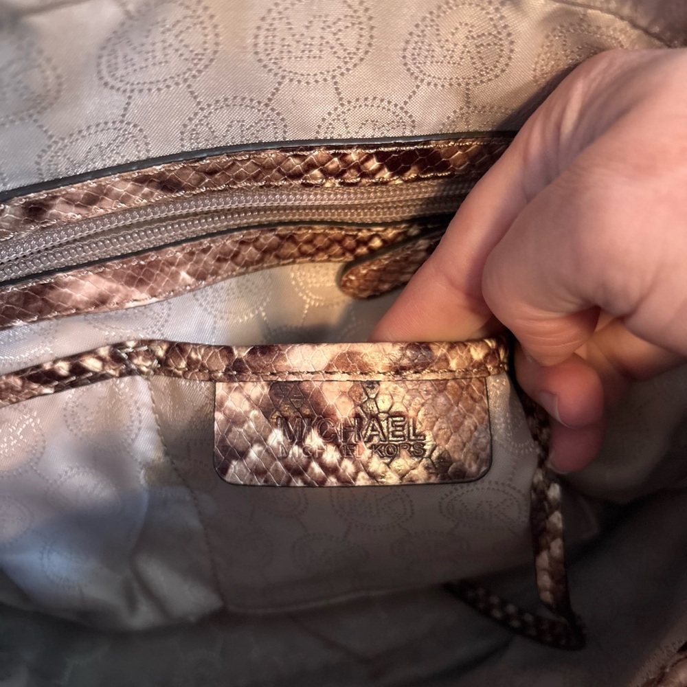 Michael Kors Smythe Blush Pink Beige Snake Leather Satchel - Picture 10 of 12